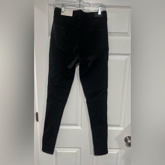 American Eagle, Super High Rise Jegging - Picture 2 of 5